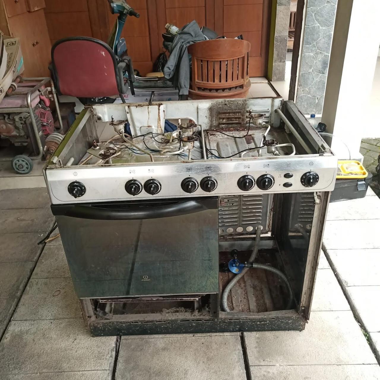 Sebelum - Perbaikan & Restorasi Built-in Appliance Brandt