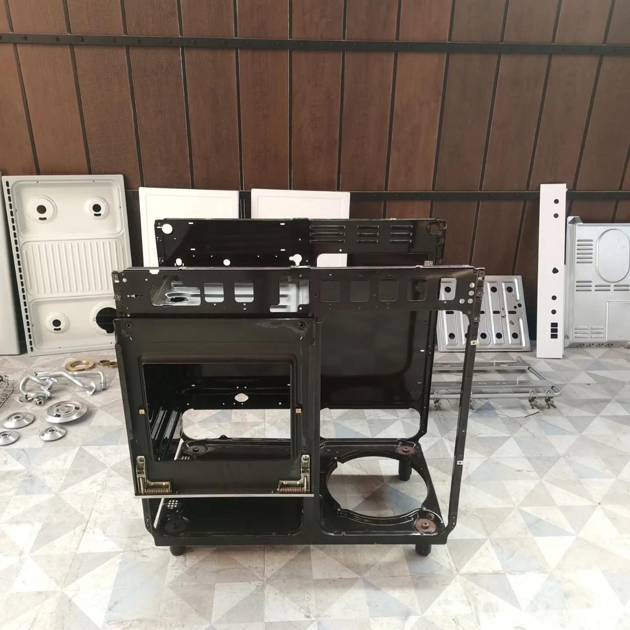 Pembongkaran Panel Depan & Katup Gas